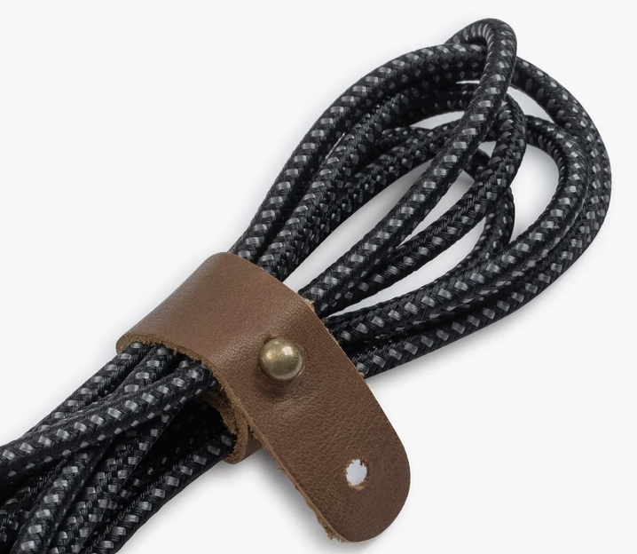 87E44B52-8D2E-41D7-ACB4-95E615CF3D43