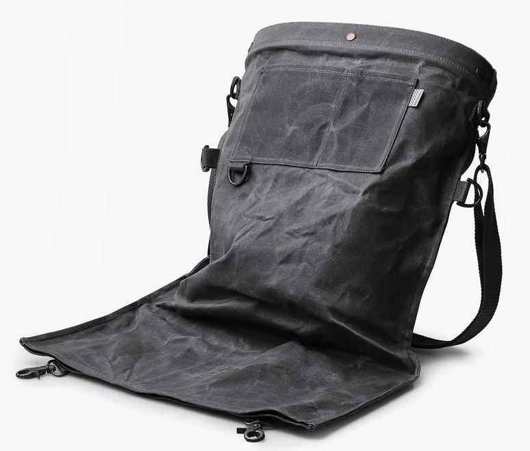 D5FE573B-4950-4AAF-ADA2-B780728506D6